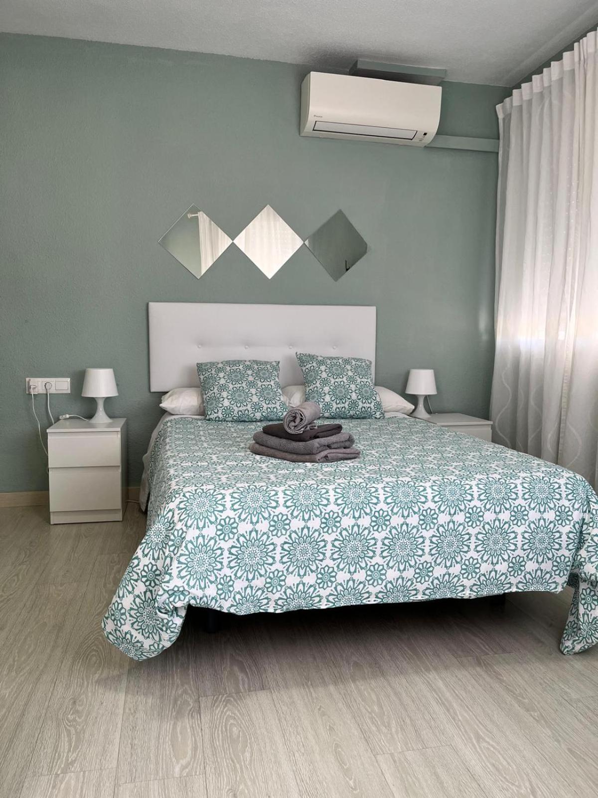 Apartmán Patrocinio Màlaga Exteriér fotografie
